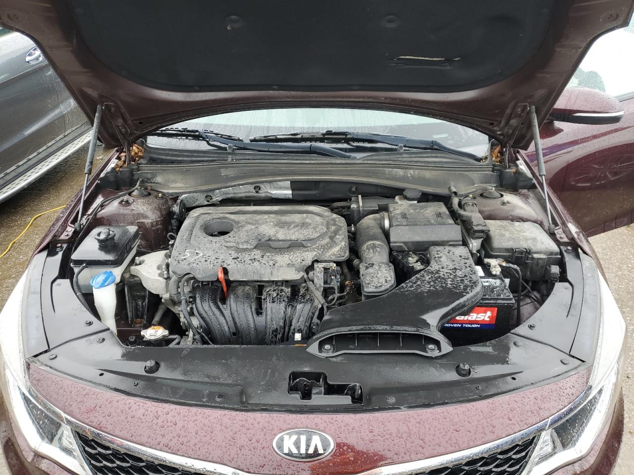5XXGT4L3XHG128677 2017 Kia Optima Lx