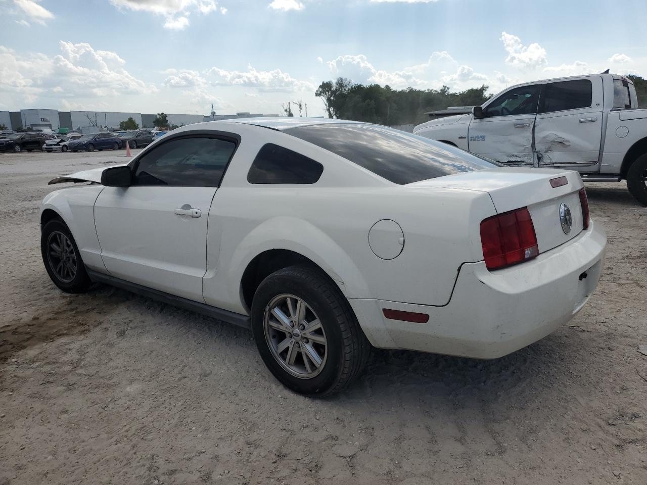 1ZVHT80N775239480 2007 Ford Mustang