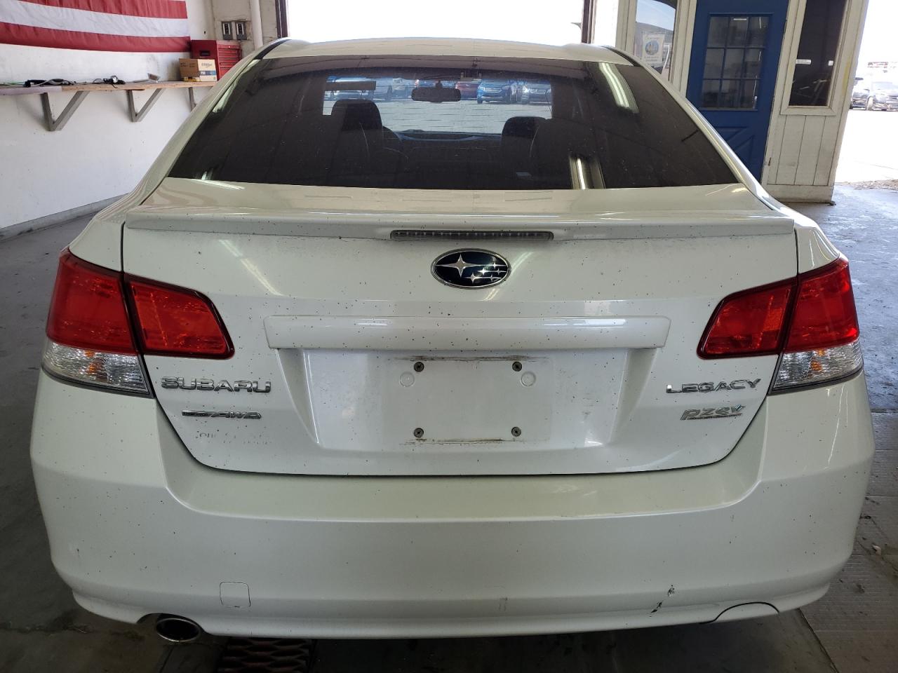 4S3BMBK62A3232061 2010 Subaru Legacy 2.5I Limited