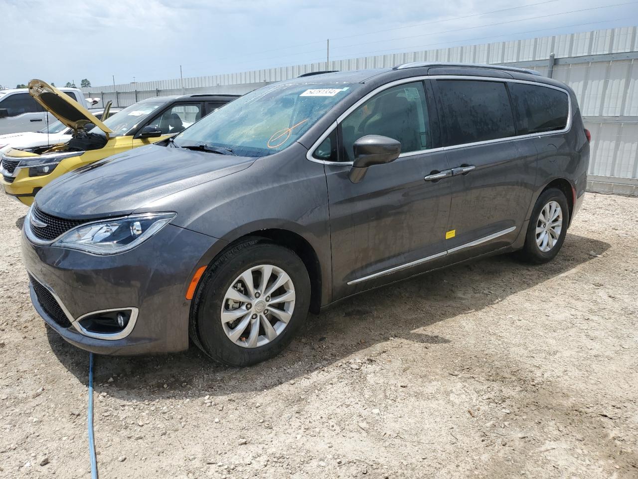 2C4RC1EG2JR122103 2018 Chrysler Pacifica Touring L Plus