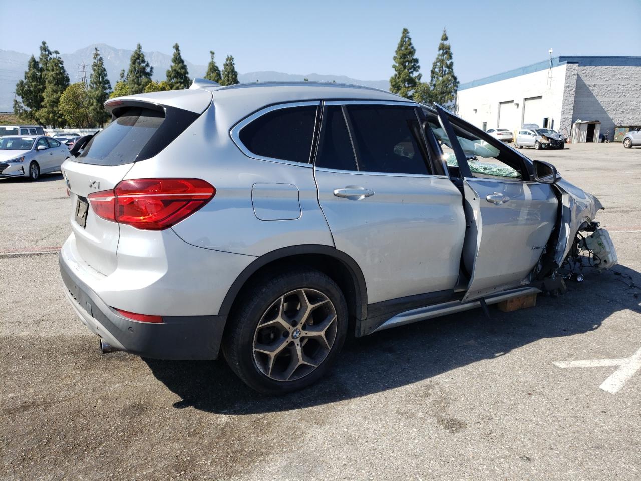 2017 BMW X1 xDrive28I vin: WBXHT3Z35H4A54879