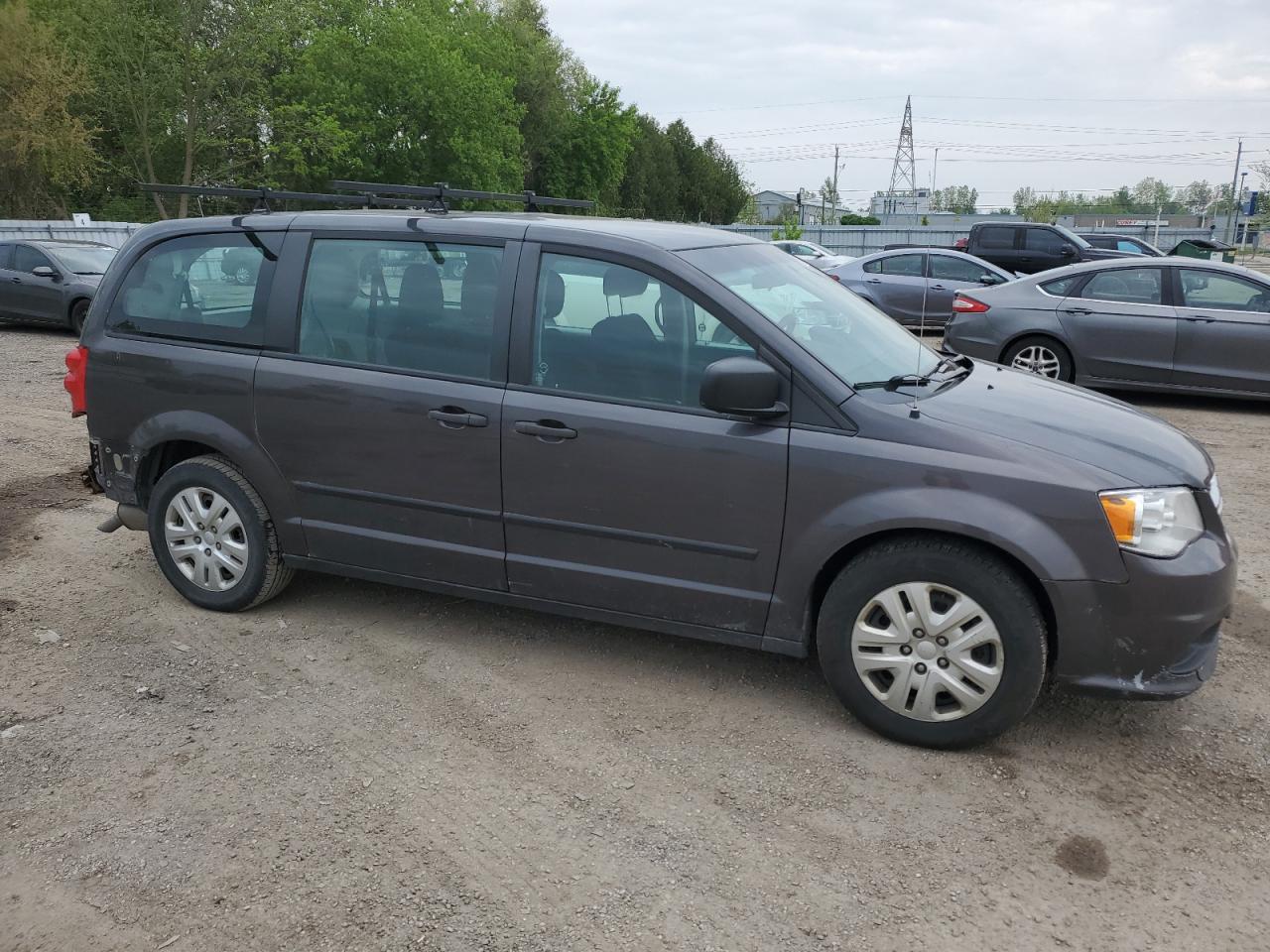 2C4RDGBG3FR746388 2015 Dodge Grand Caravan Se