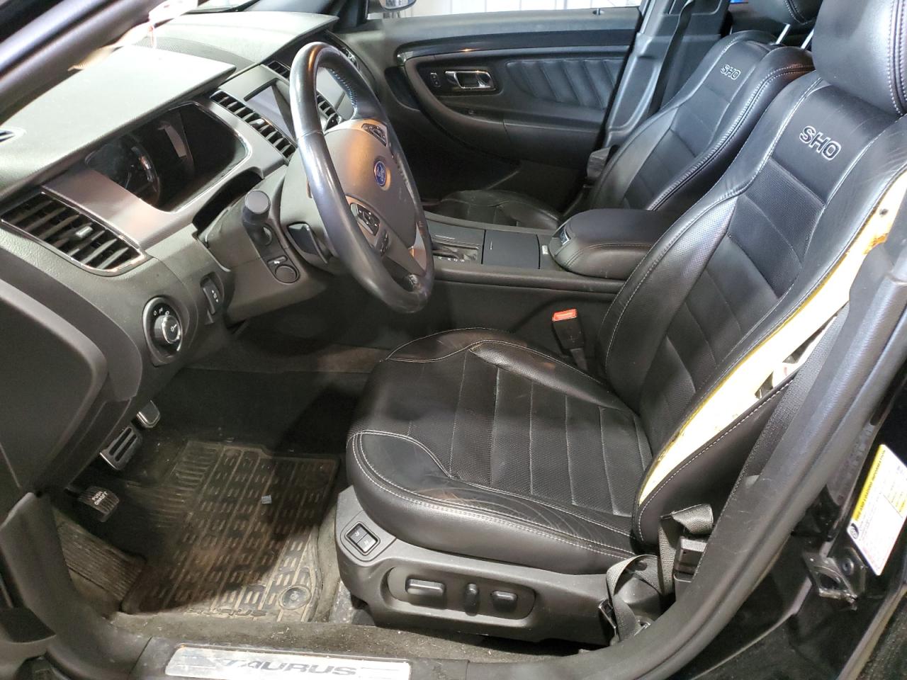 1FAHP2KT1GG126179 2016 Ford Taurus Sho
