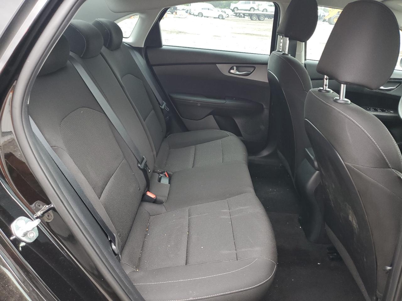 3KPF24AD9ME267843 2021 Kia Forte Fe