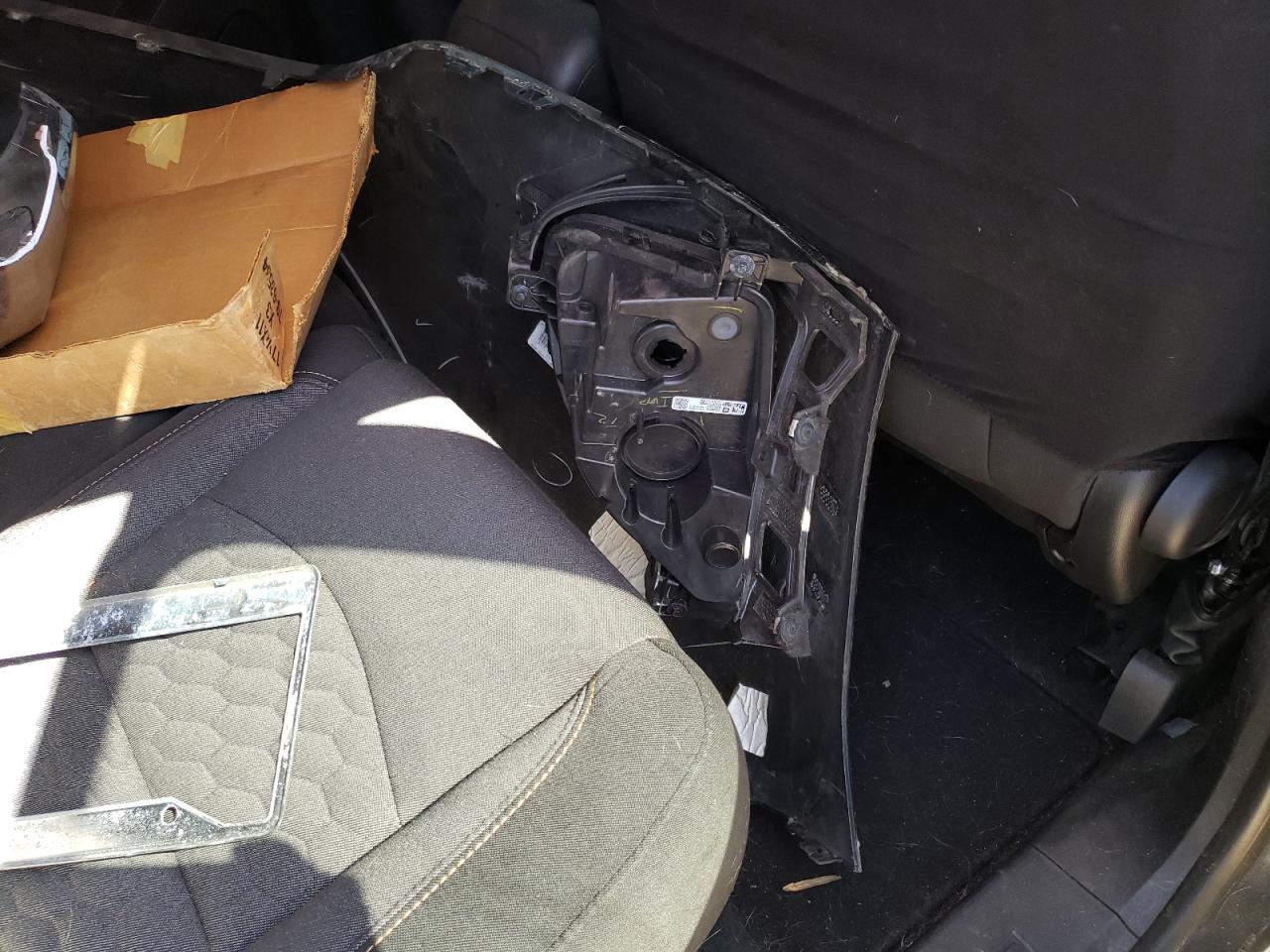 2GNAXSEV2J6204895 2018 Chevrolet Equinox Lt