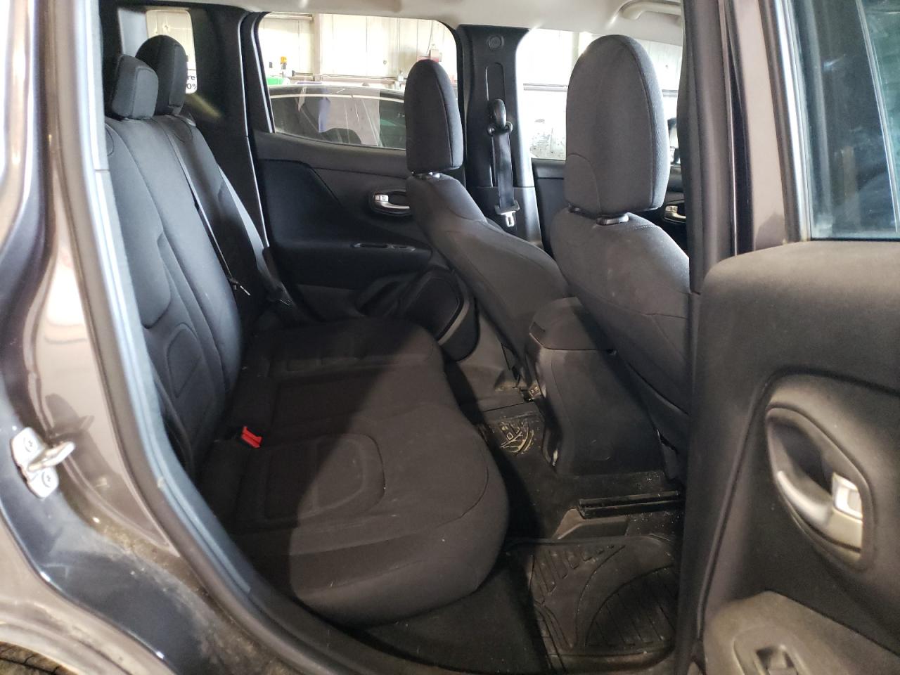 ZACNJBBB4KPK47240 2019 Jeep Renegade Latitude