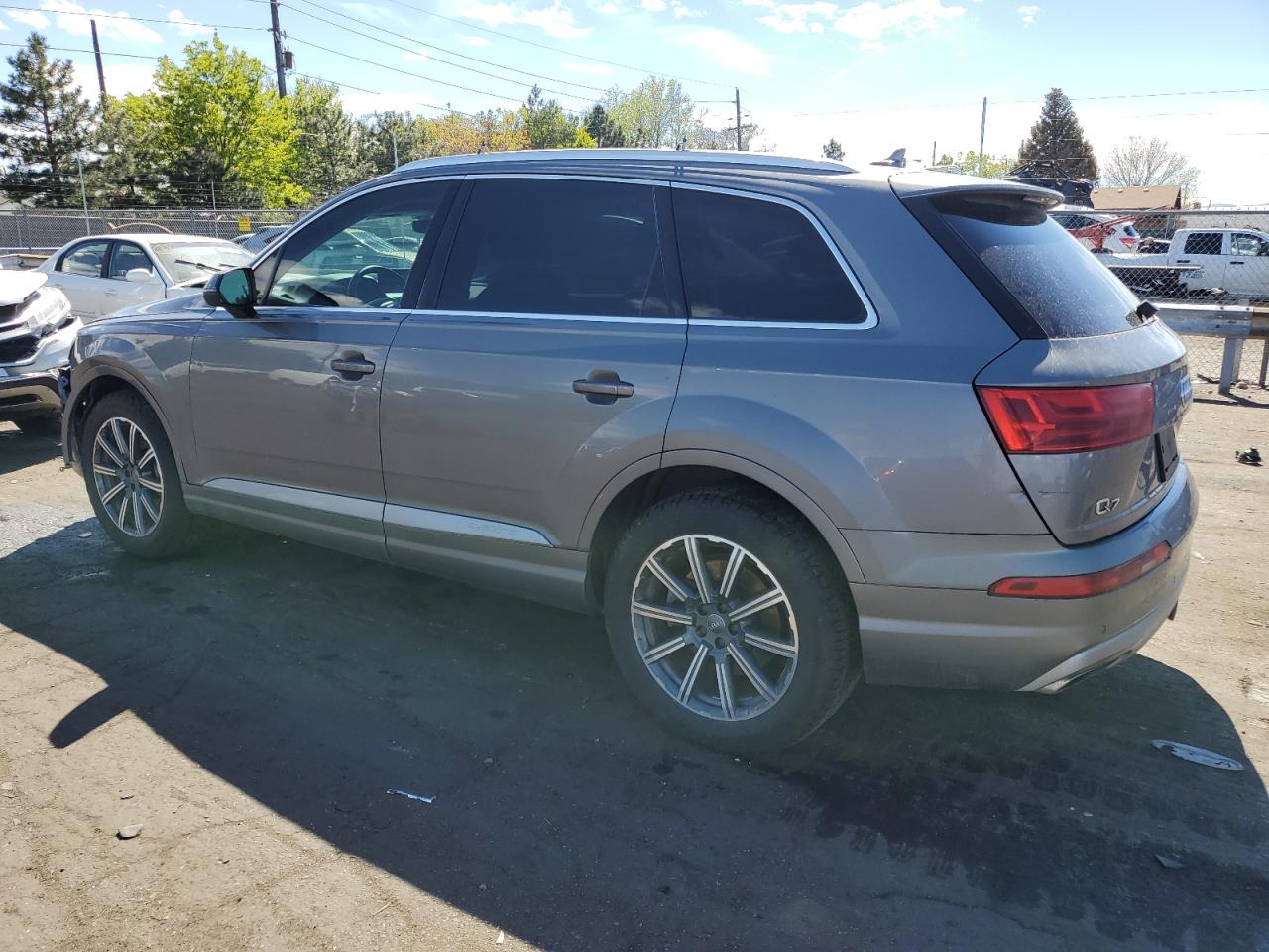 WA1LAAF70HD004472 2017 Audi Q7 Premium Plus