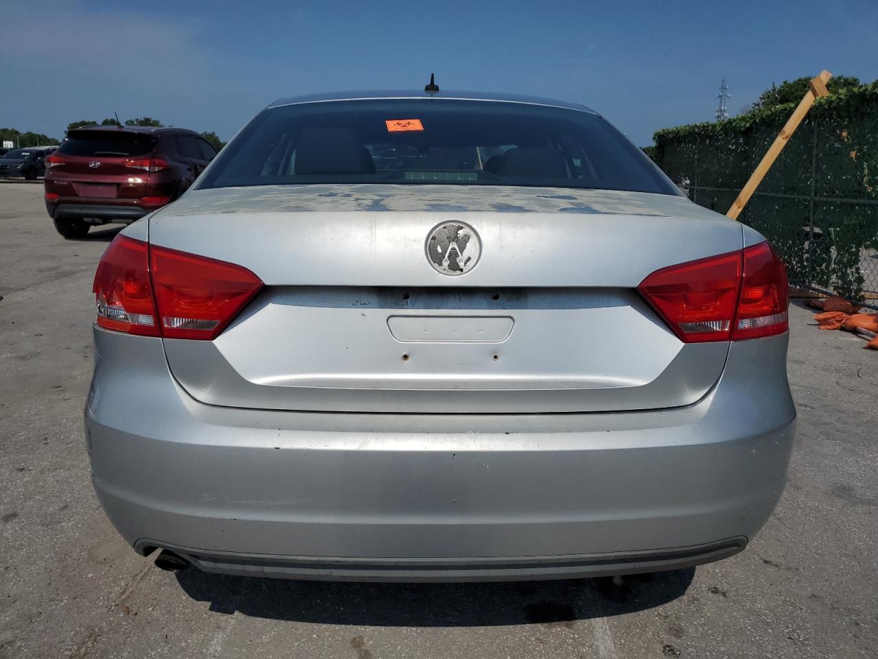 1VWAP7A35CC055612 2012 Volkswagen Passat S