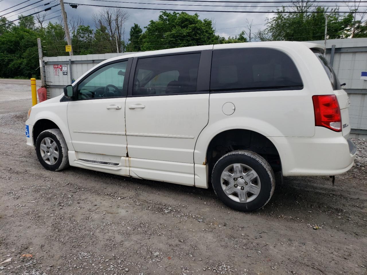 2C4RDGBG3CR180695 2012 Dodge Grand Caravan Se