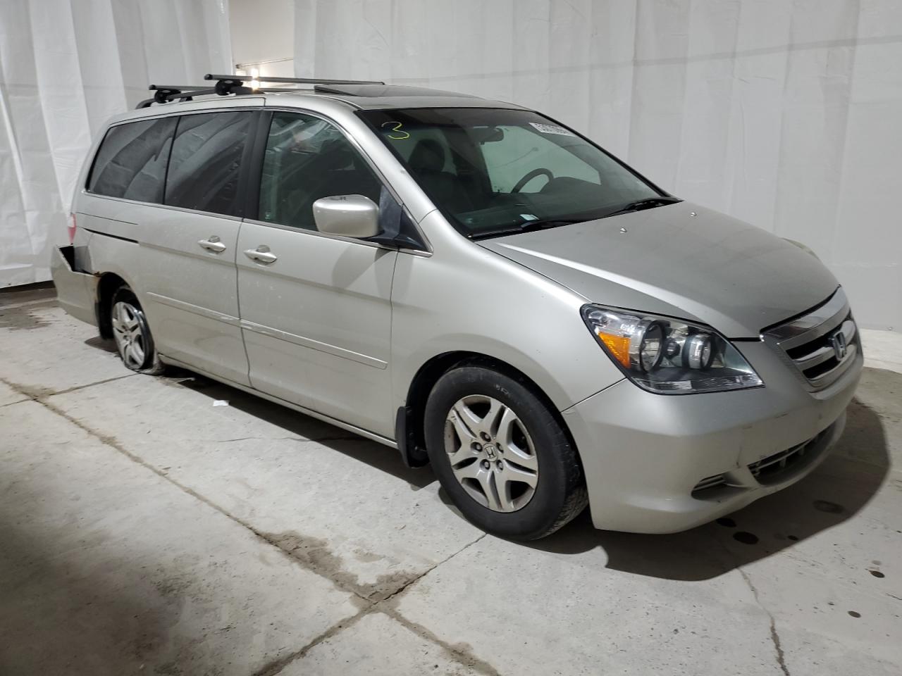 5FNRL387X5B075492 2005 Honda Odyssey Exl