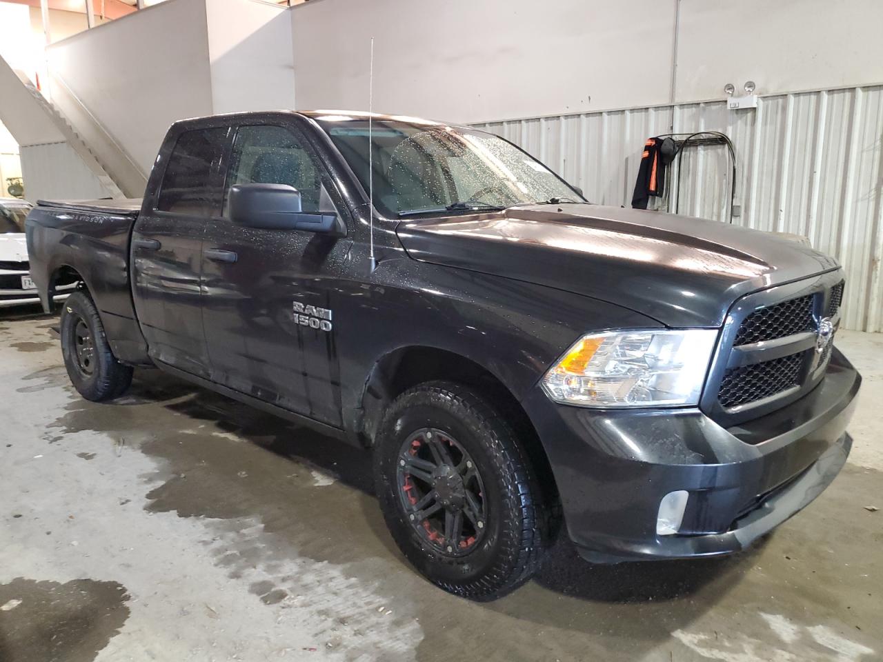 1C6RR7FG5JS209824 2018 Ram 1500 St