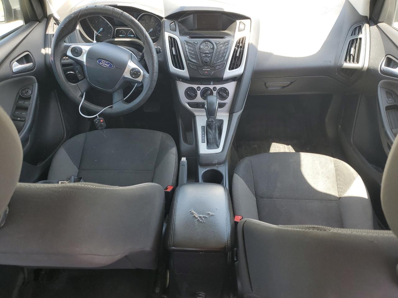 1FADP3K24EL327297 2014 Ford Focus Se