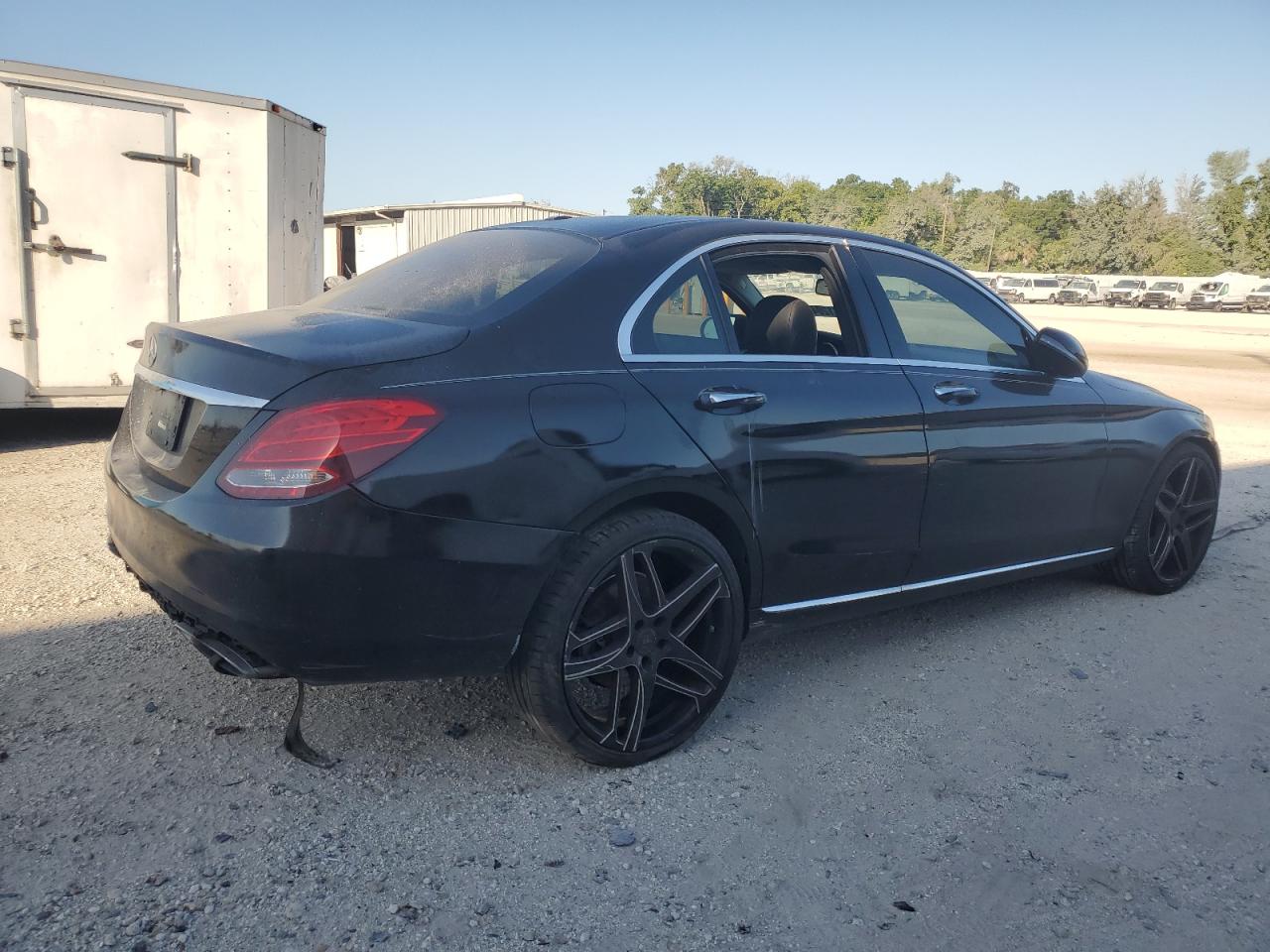 55SWF4JBXGU162843 2016 Mercedes-Benz C 300