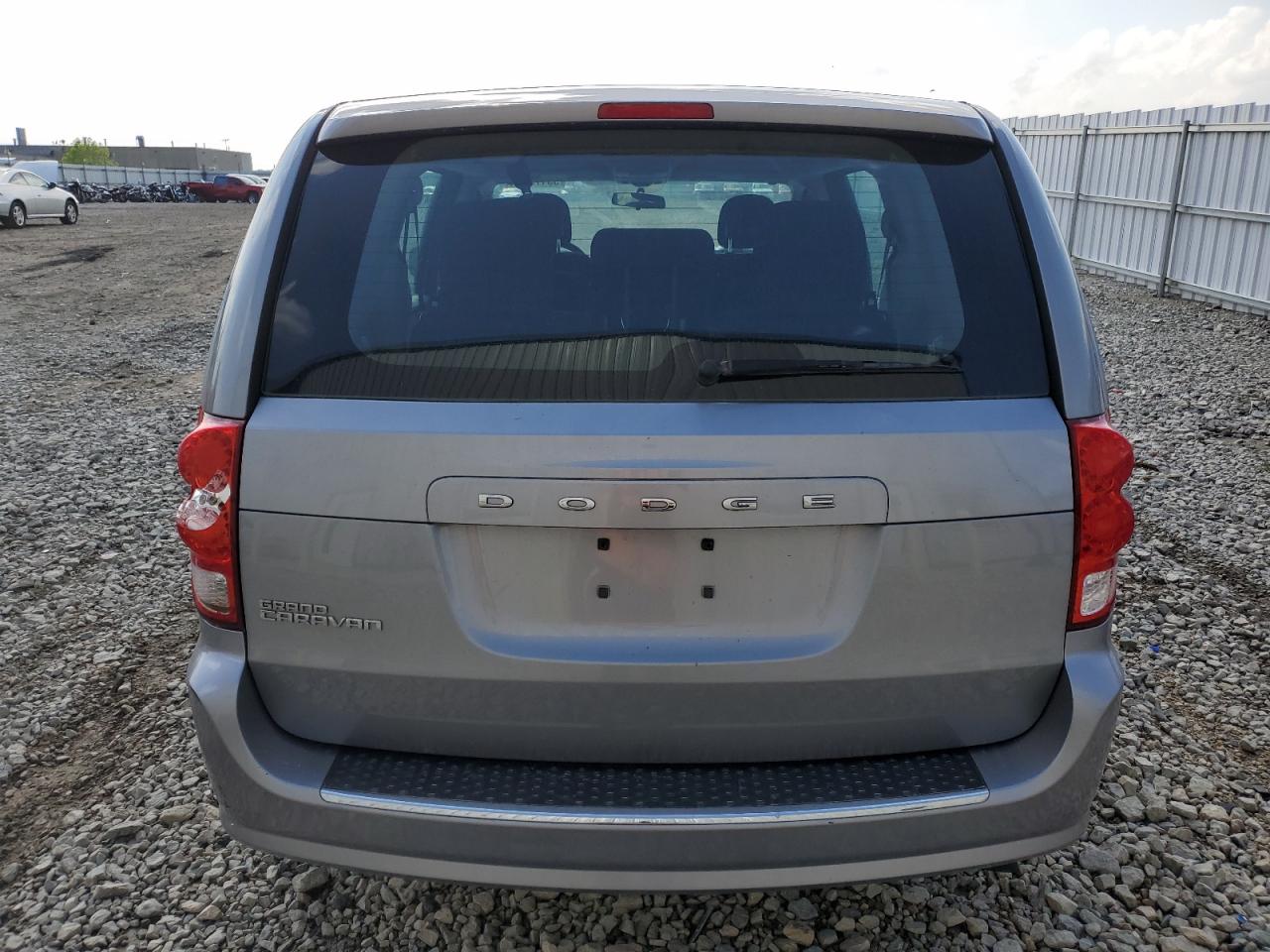 2C4RDGBG2ER474236 2014 Dodge Grand Caravan Se