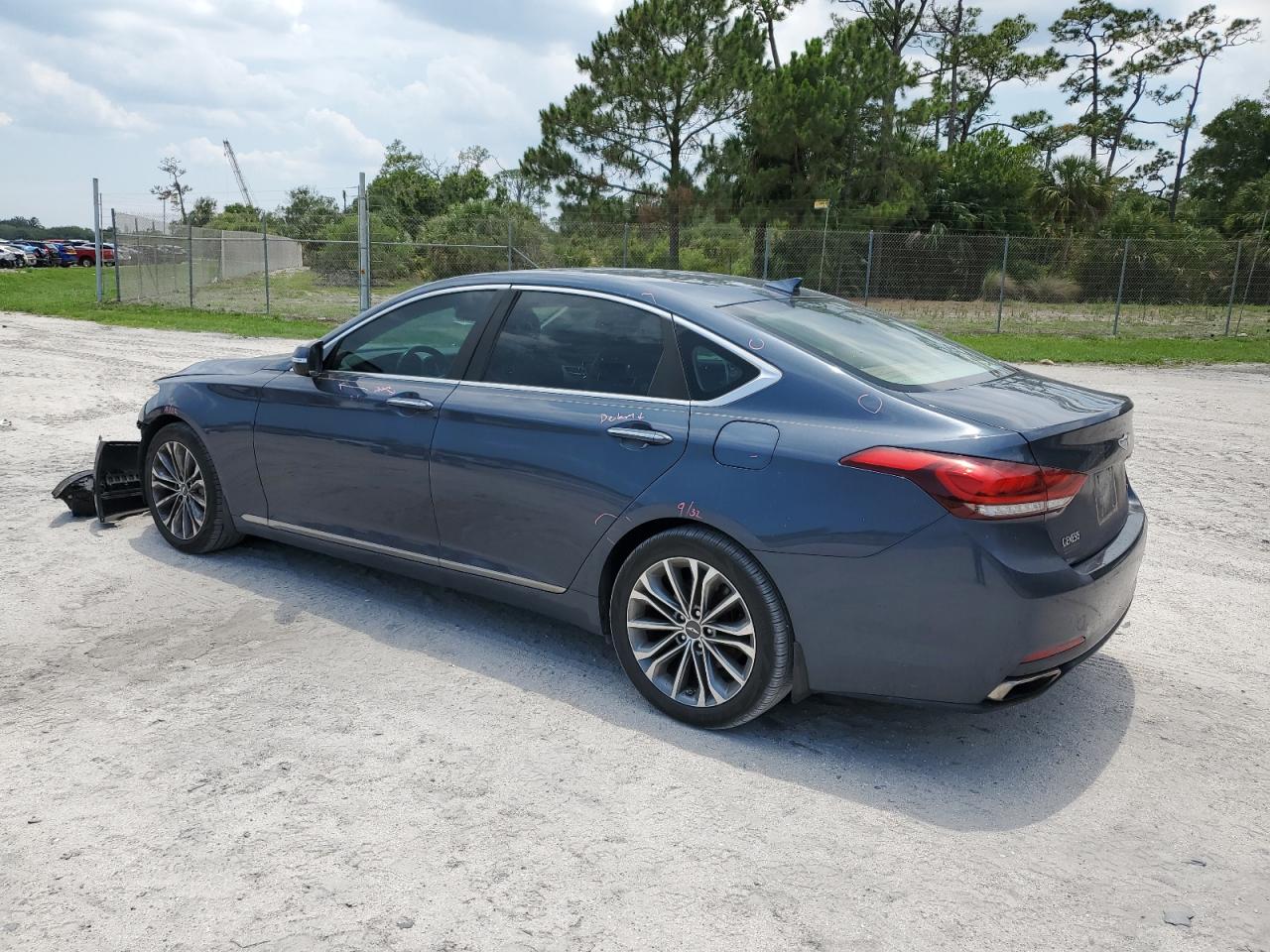 KMHGN4JE8FU082025 2015 Hyundai Genesis 3.8L