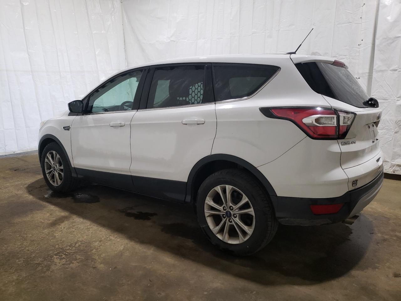 1FMCU0GD4HUA15840 2017 Ford Escape Se