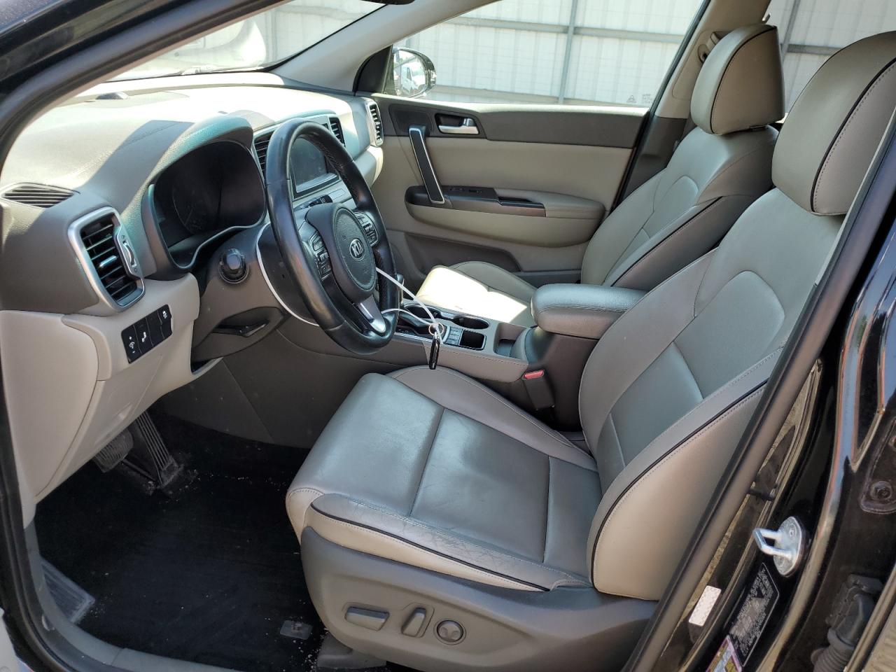 KNDPNCAC0H7042326 2017 Kia Sportage Ex