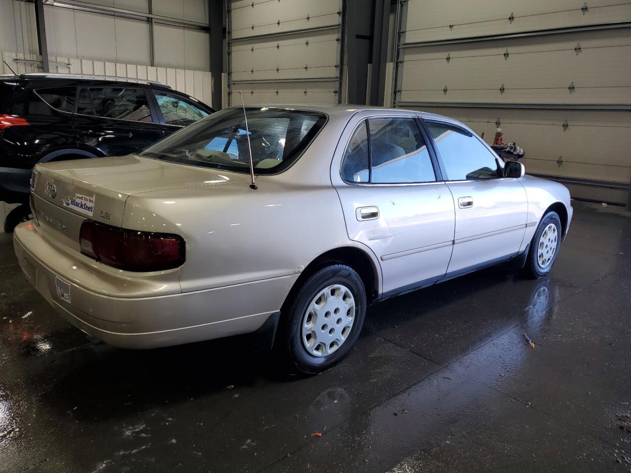 Lot #2943166644 1996 TOYOTA CAMRY DX