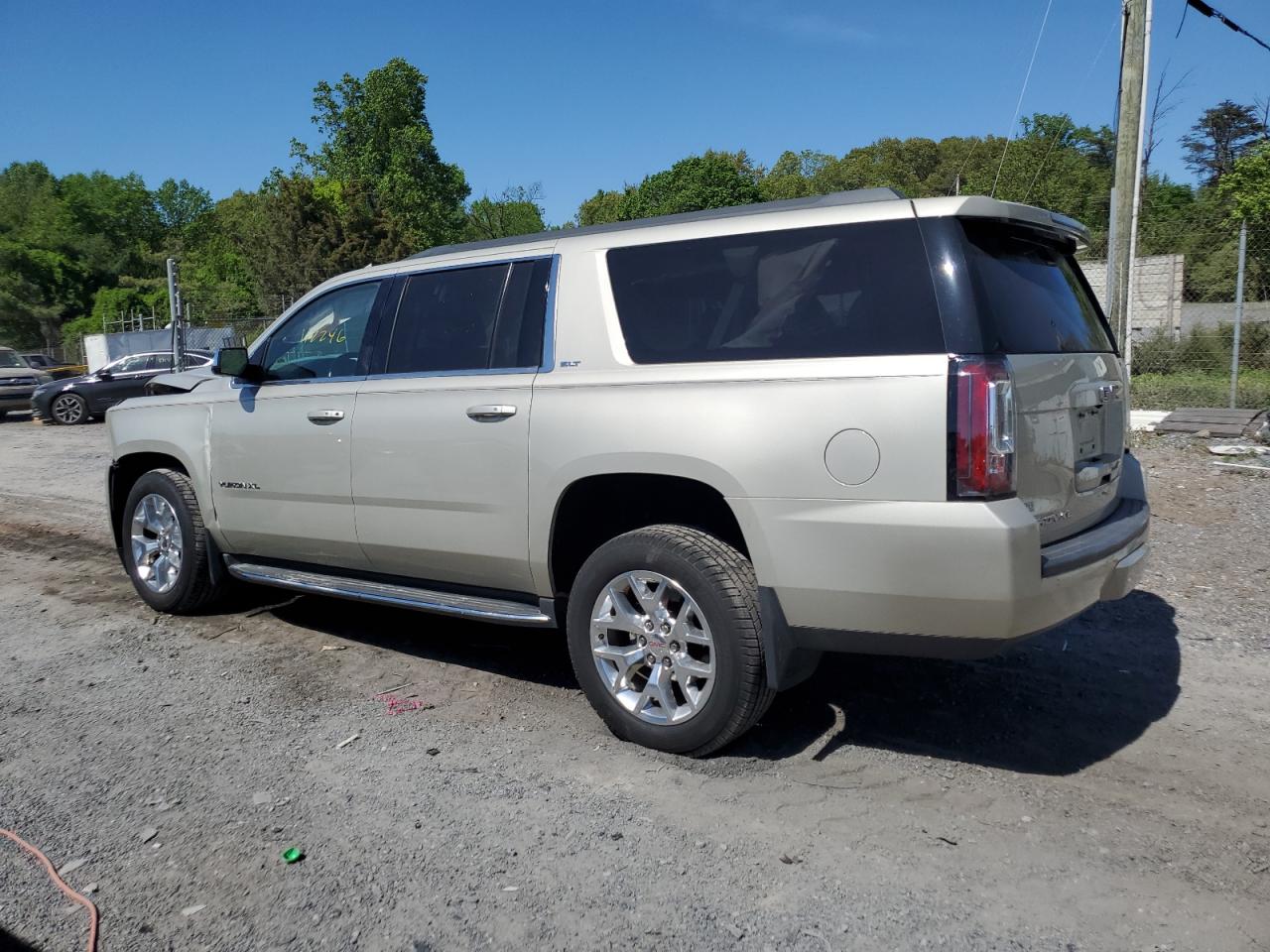 2015 GMC Yukon Xl K1500 Slt vin: 1GKS2HKC8FR661406