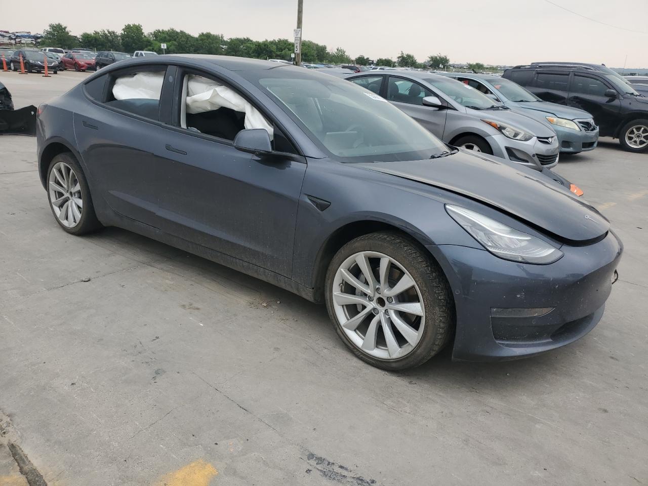 5YJ3E1EA4JF017554 2018 Tesla Model 3