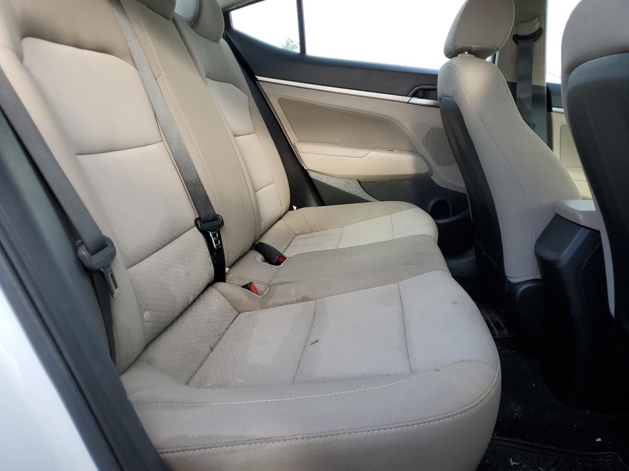 5NPD84LF2KH421158 2019 Hyundai Elantra Sel