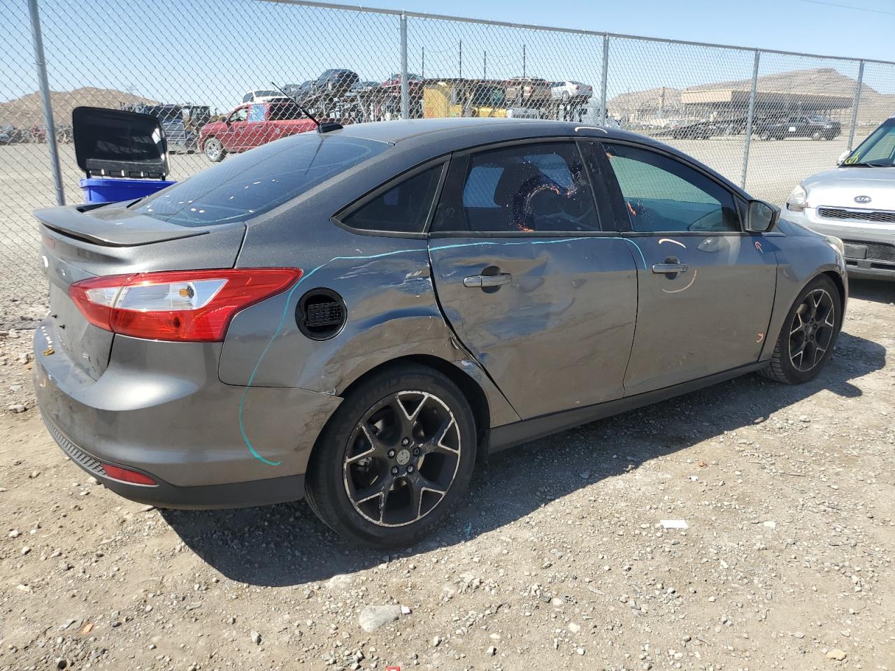 1FAHP3F20CL351301 2012 Ford Focus Se