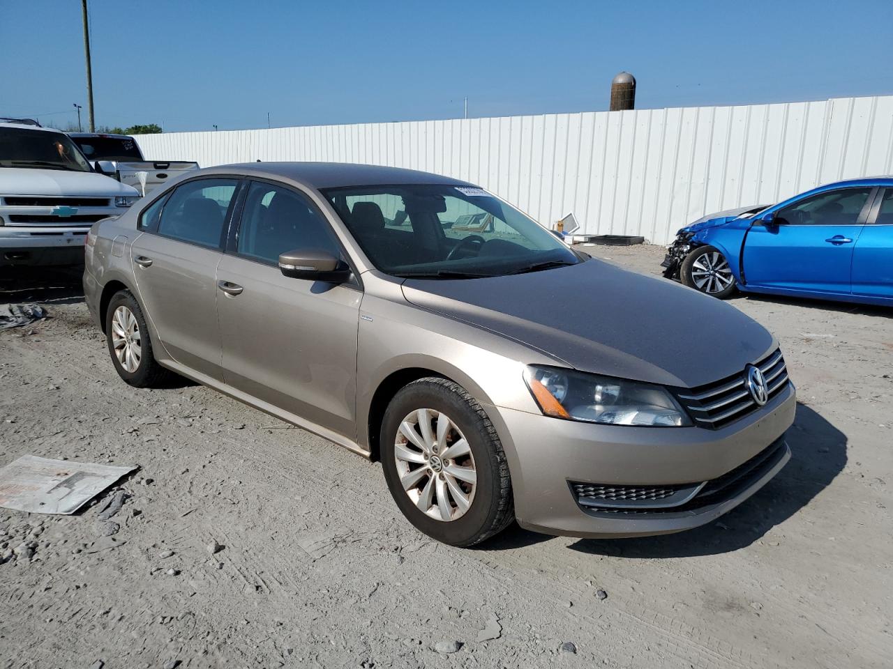 1VWAT7A33FC028523 2015 Volkswagen Passat S