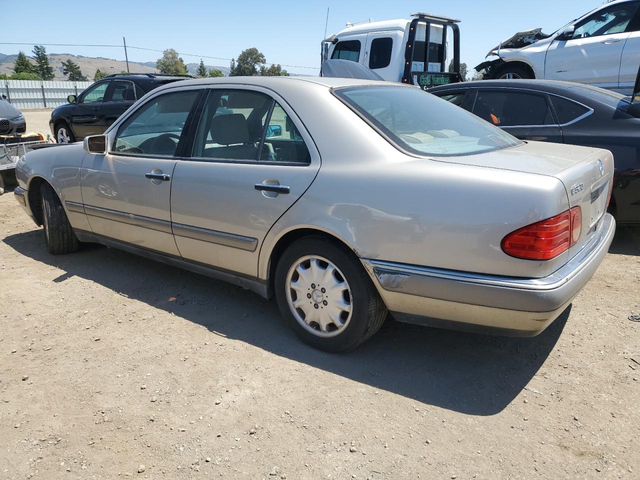 WDBJF55FXVA395768 1997 Mercedes-Benz E 320