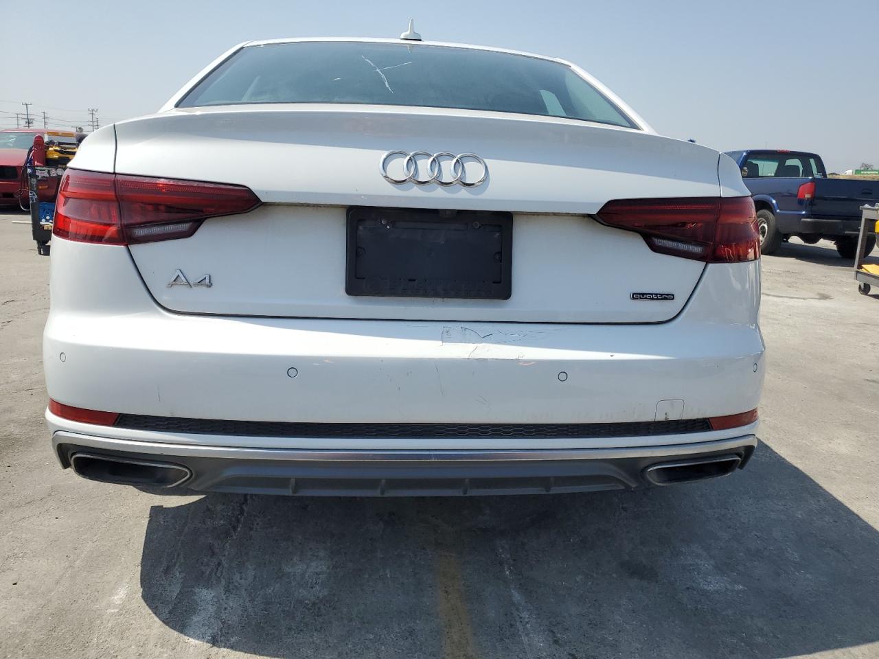 2019 Audi A4 Premium Plus vin: WAUENAF4XKN001277