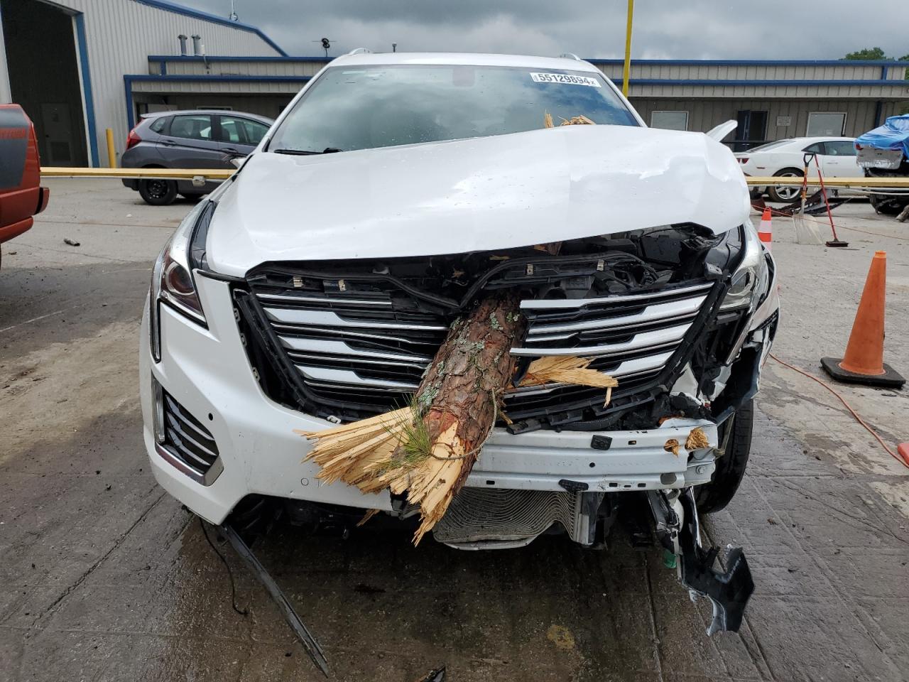 1GYKNBRS6HZ303876 2017 Cadillac Xt5 Luxury