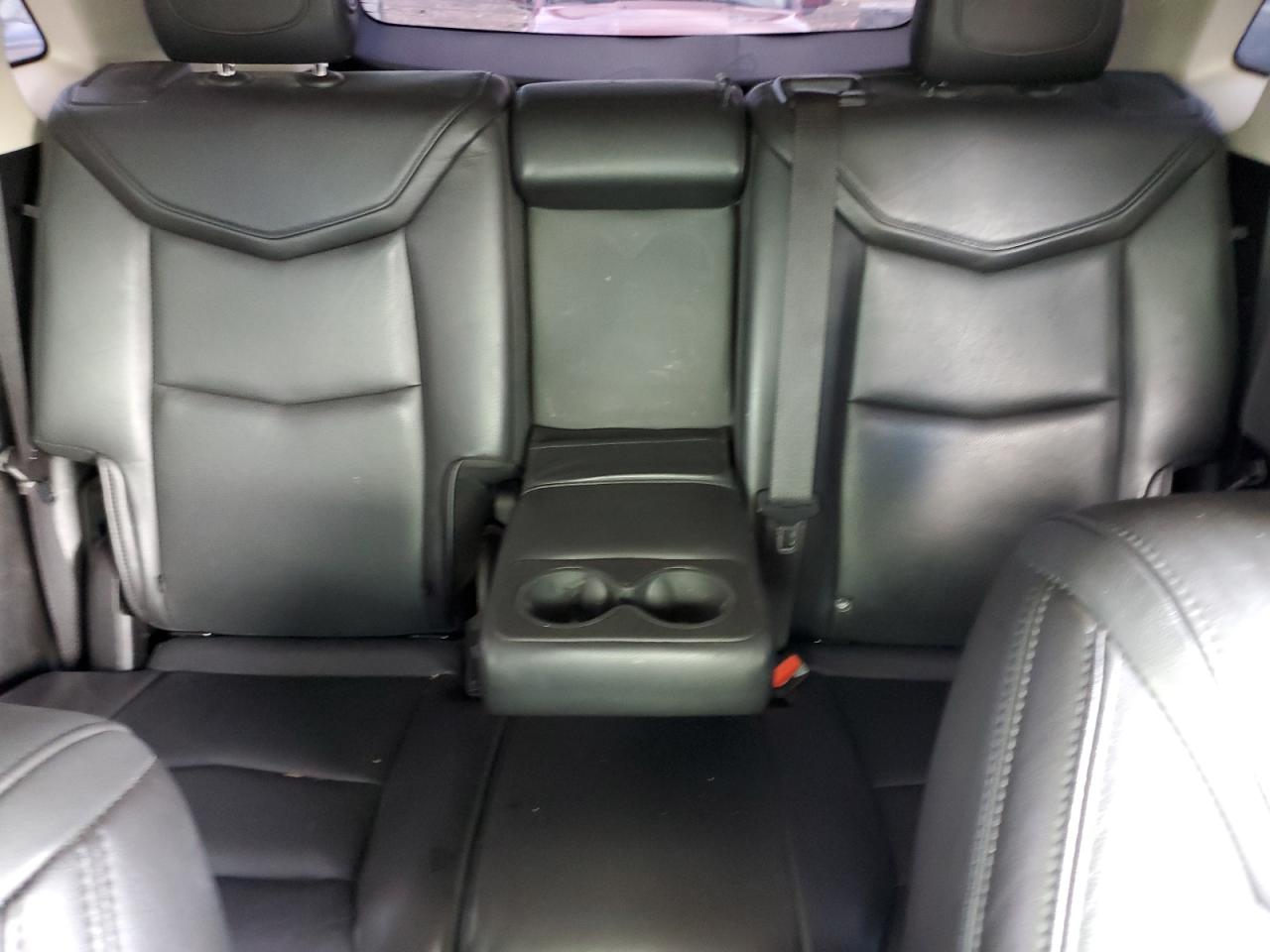 1GYKNDRS7KZ183752 2019 Cadillac Xt5 Luxury