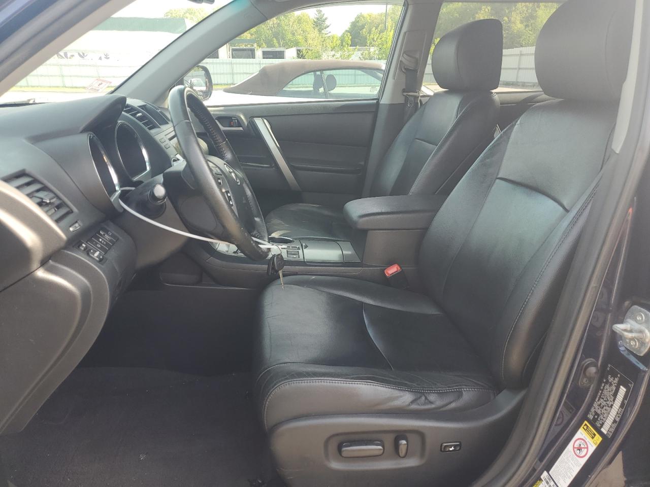 5TDBK3EH3CS128009 2012 Toyota Highlander Base