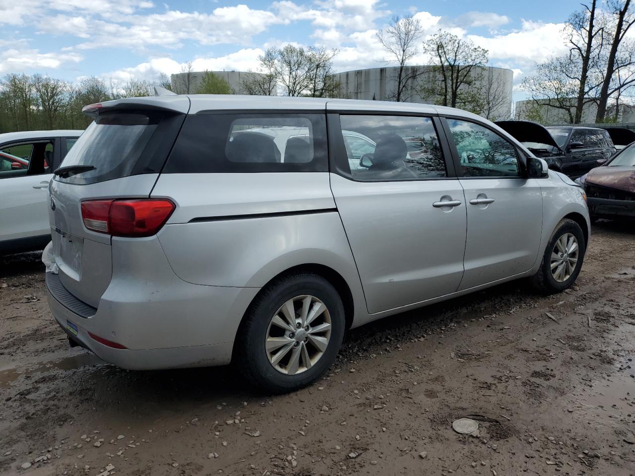 KNDMA5C11F6015676 2015 Kia Sedona L