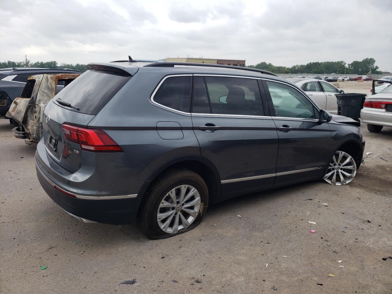 3VV3B7AX7JM158637 2018 Volkswagen Tiguan Se