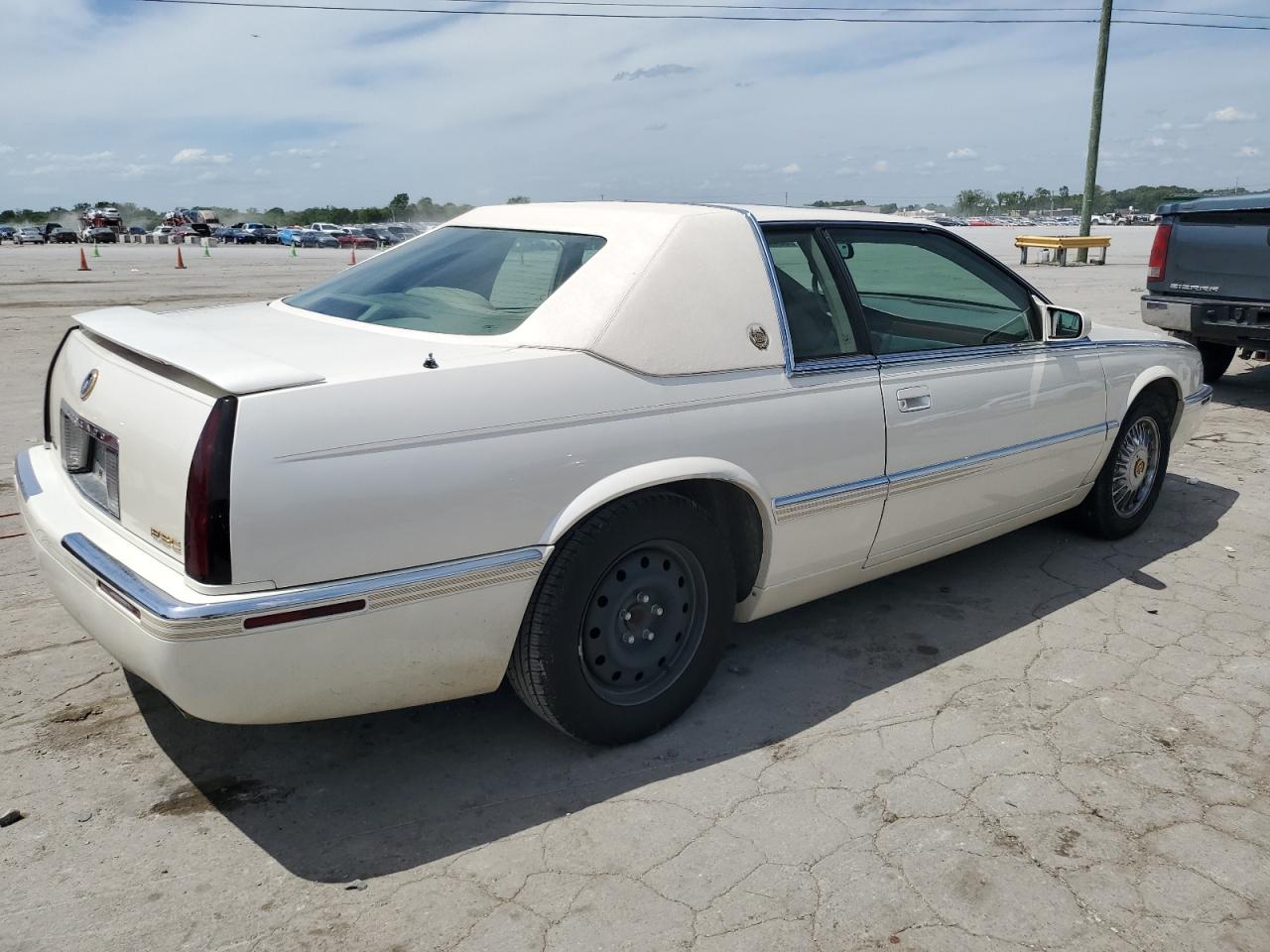 1G6EL12YX1B103893 2001 Cadillac Eldorado Esc