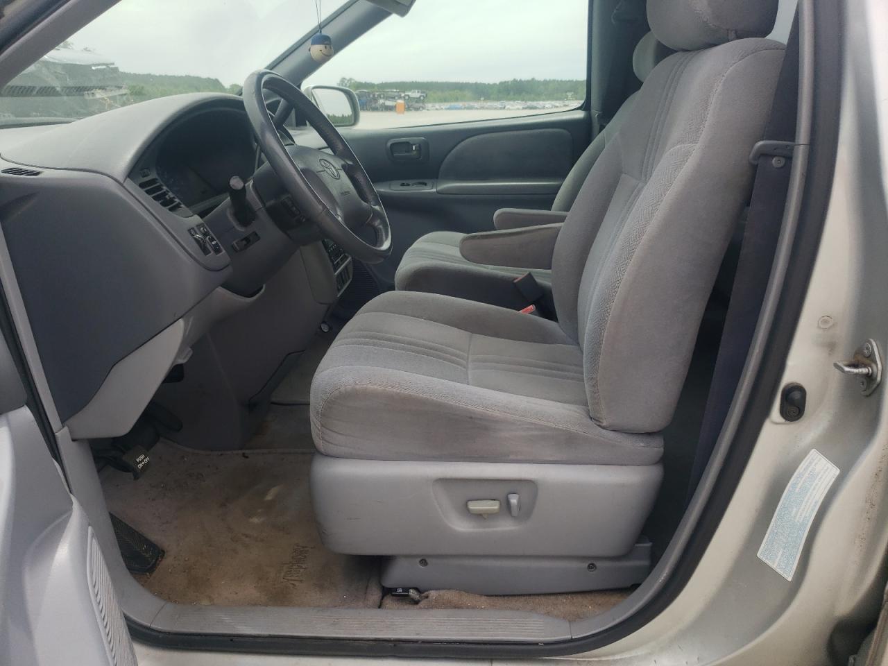 4T3ZF13C82U507762 2002 Toyota Sienna Le