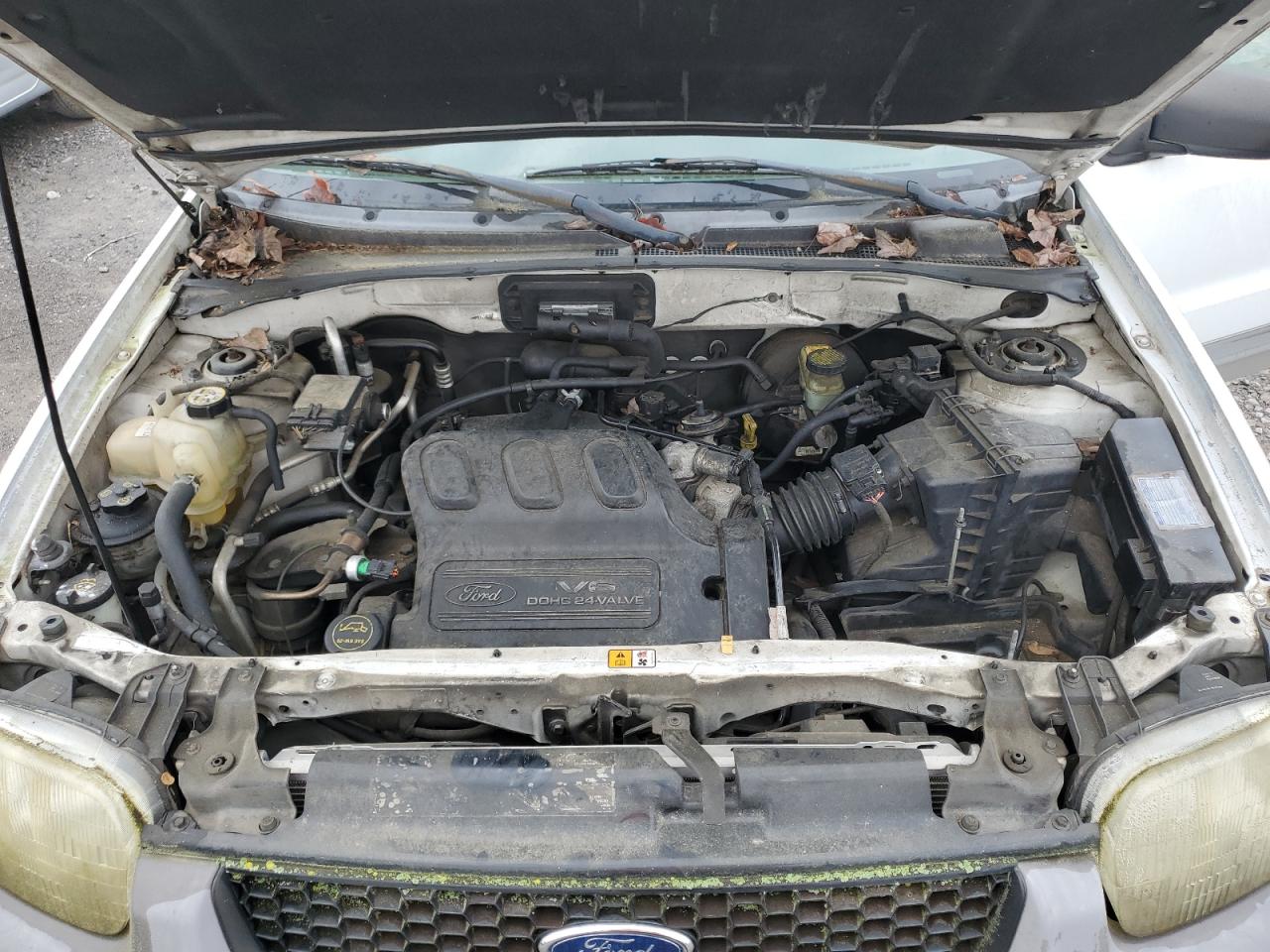 1FMYU01192KC61483 2002 Ford Escape Xls