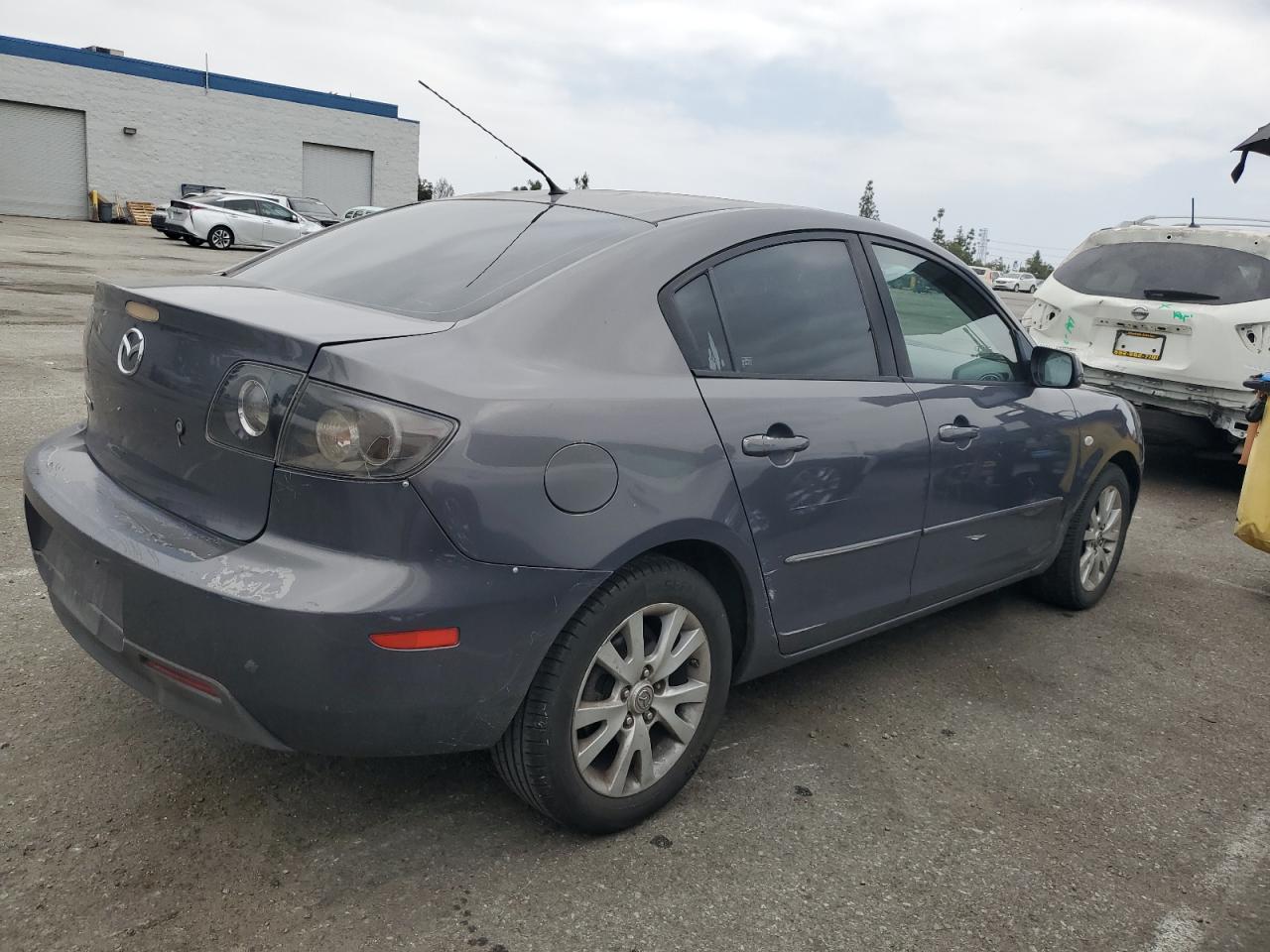 JM1BK32F271737131 2007 Mazda 3 I