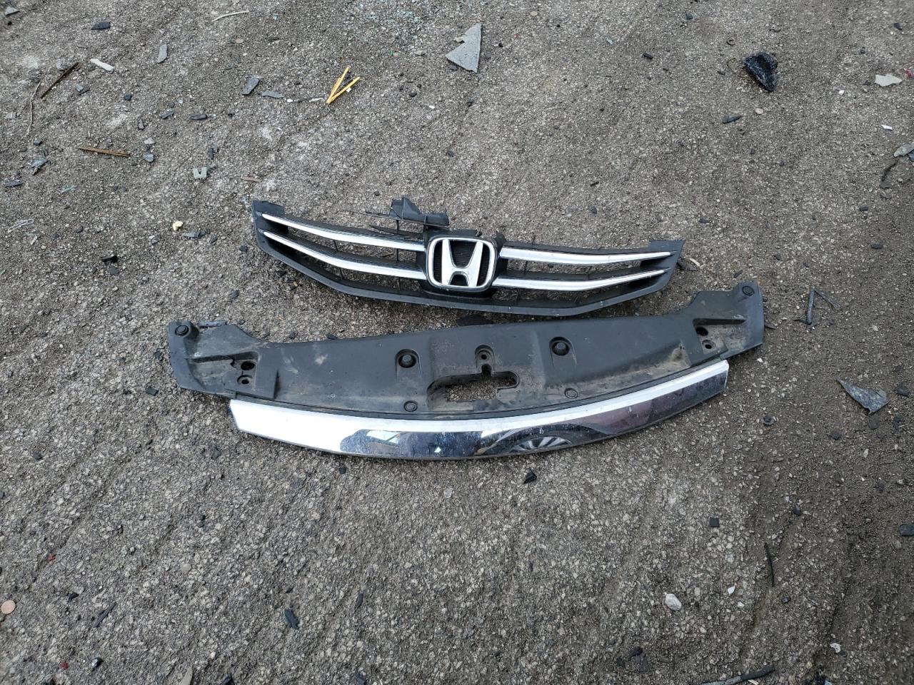 1HGCP2F7XBA132755 2011 Honda Accord Ex