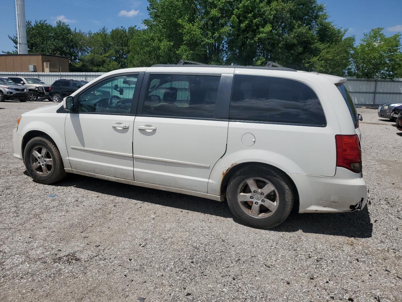 2D4RN3DG0BR739253 2011 Dodge Grand Caravan Mainstreet