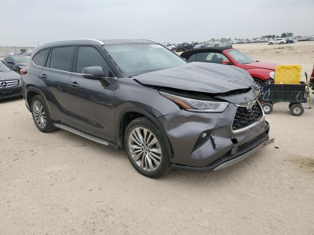 2022 Toyota Highlander Platinum VIN: 5TDFZRAH3NS121702 Lot: 53847444