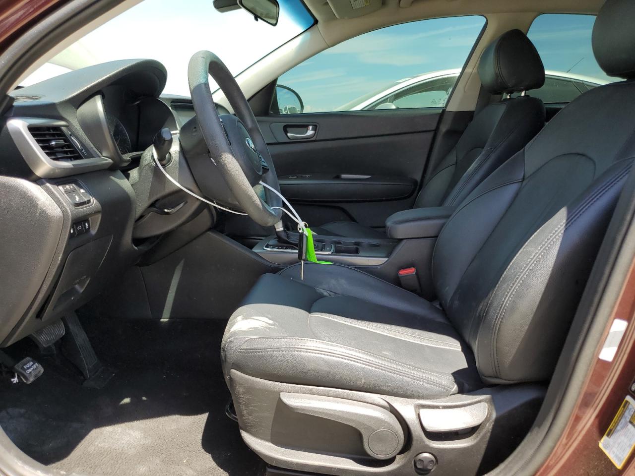 5XXGT4L32KG324068 2019 Kia Optima Lx