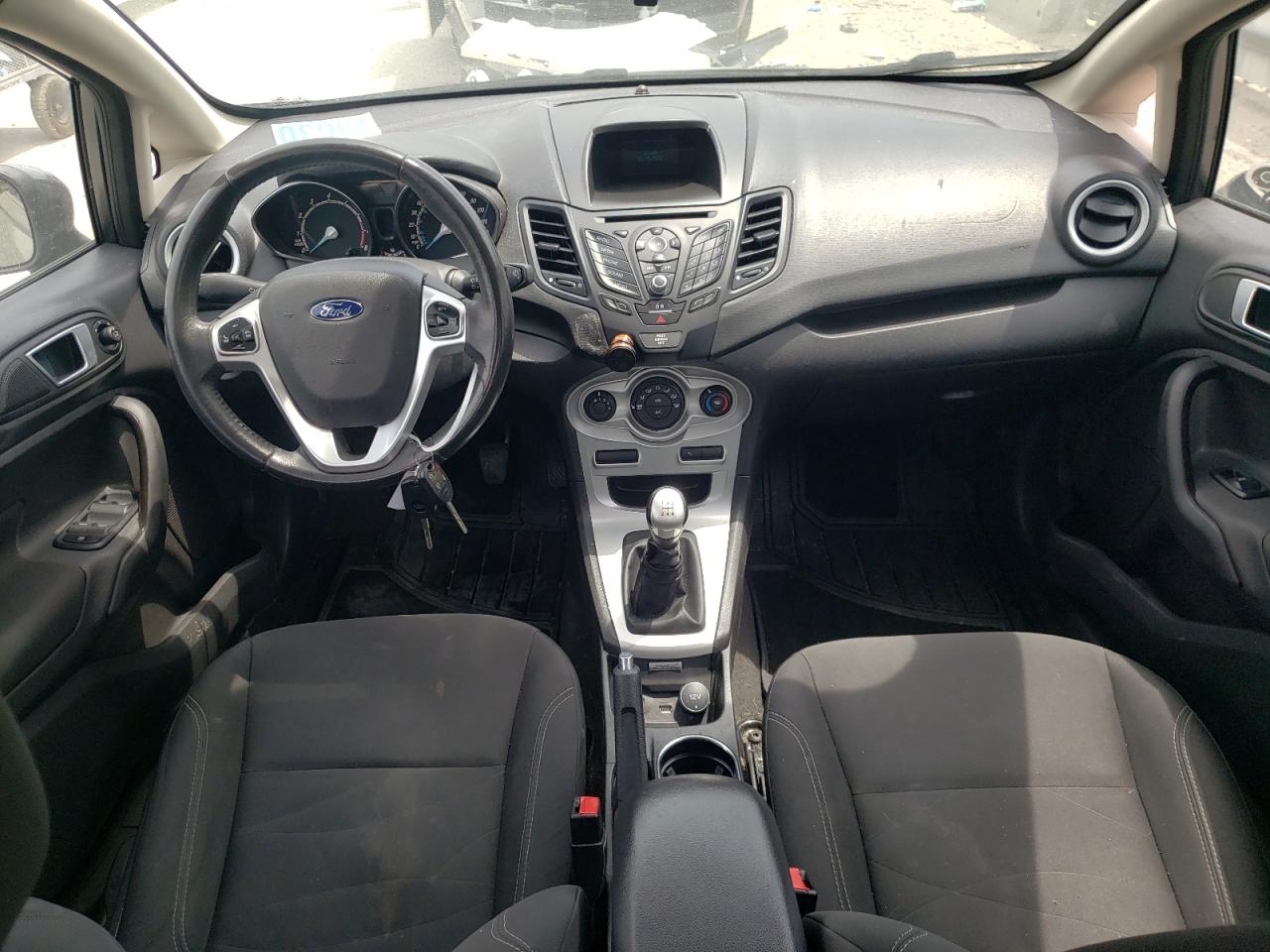 3FADP4BJ2GM138128 2016 Ford Fiesta Se