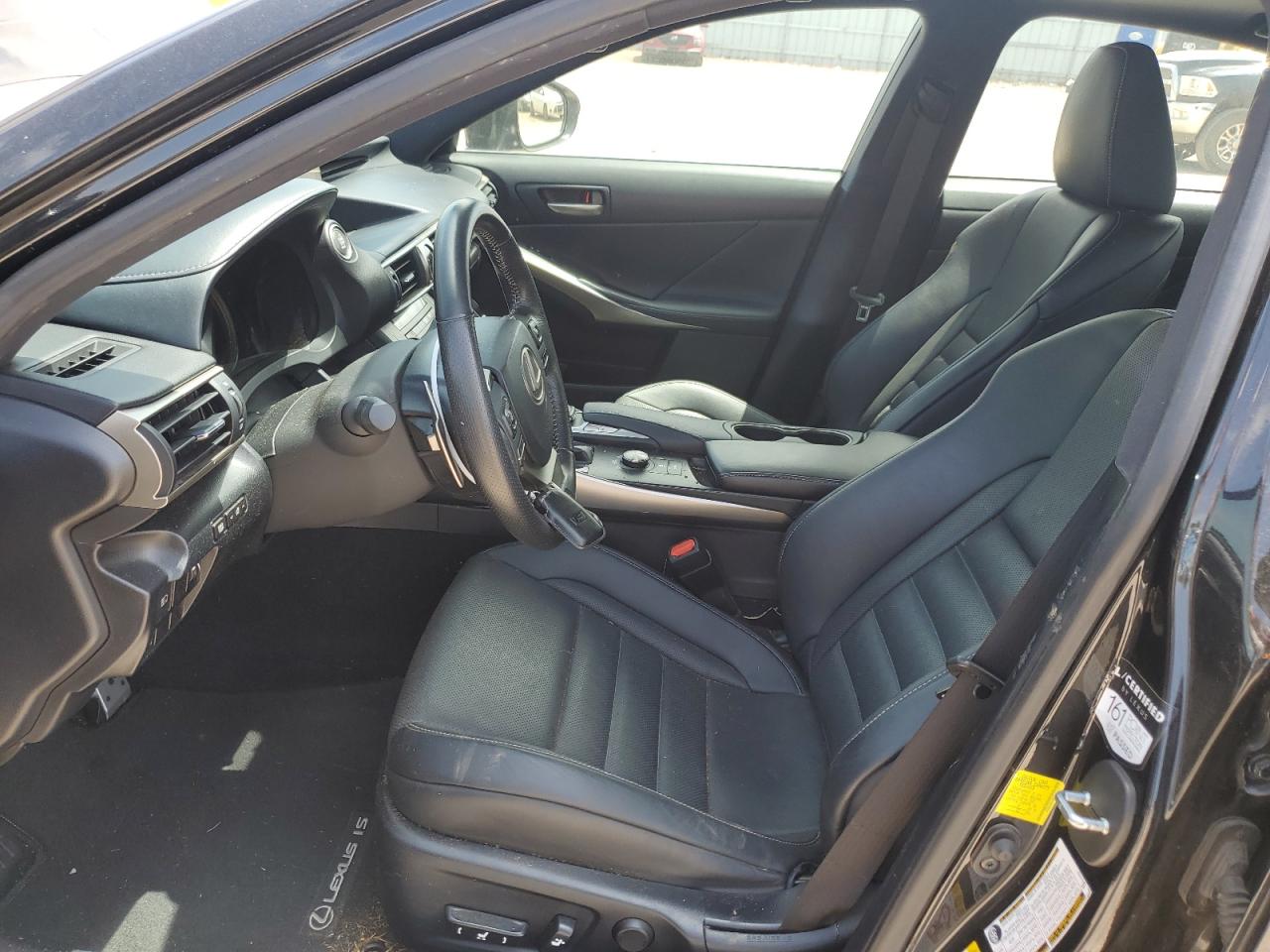 JTHBA1D26J5068944 2018 Lexus Is 300