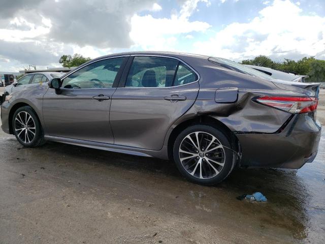 2018 Toyota Camry L VIN: 4T1B11HK4JU617344 Lot: 55597344