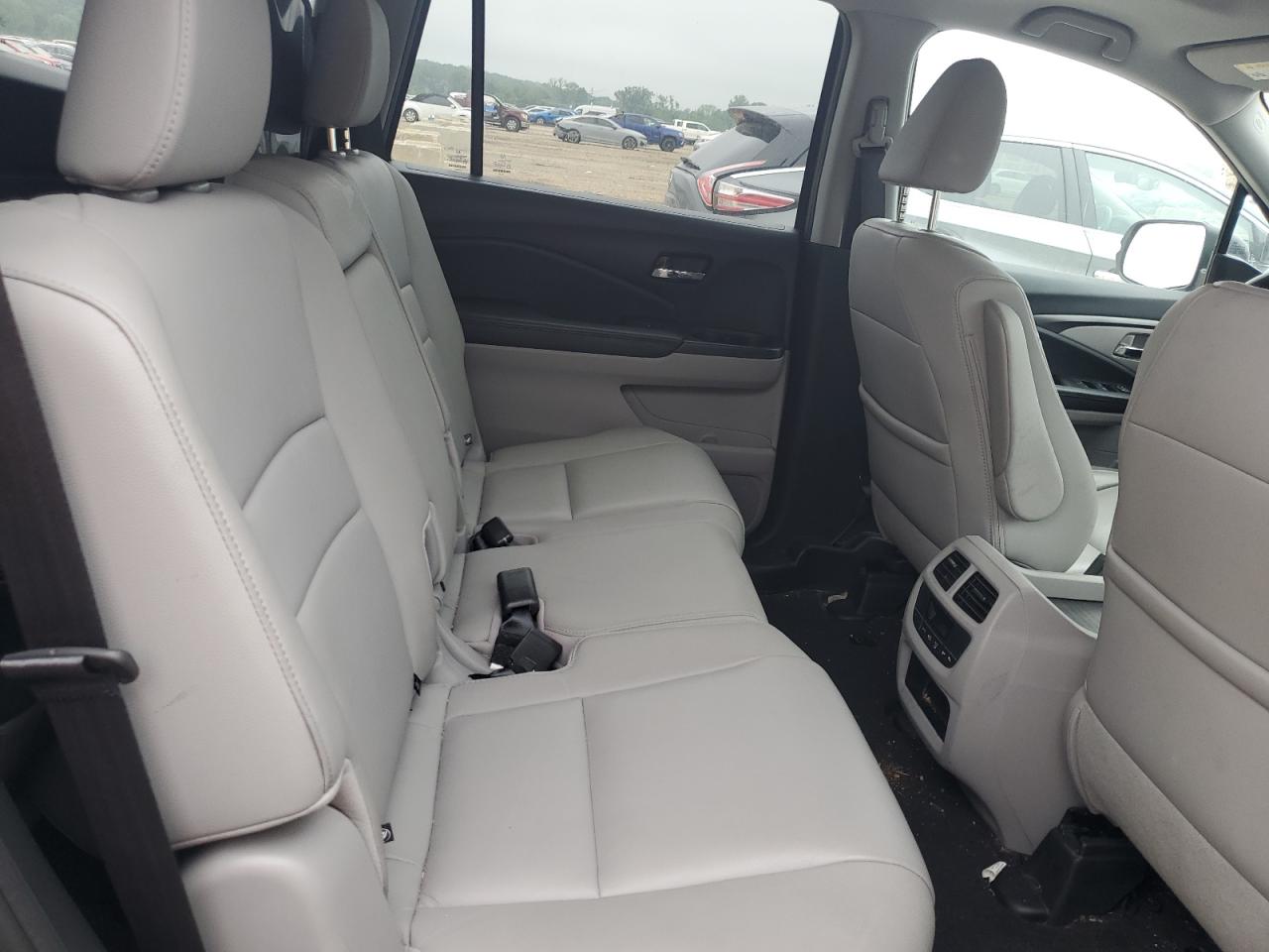 5FNYF6H66HB048077 2017 Honda Pilot Exl