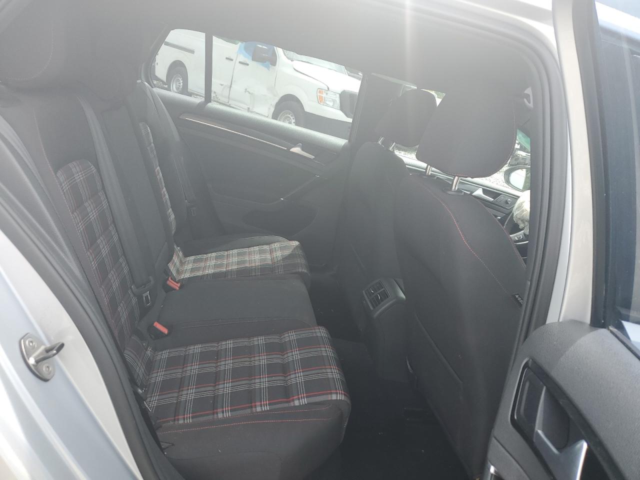3VW5T7AU1GM001735 2016 Volkswagen Gti S/Se