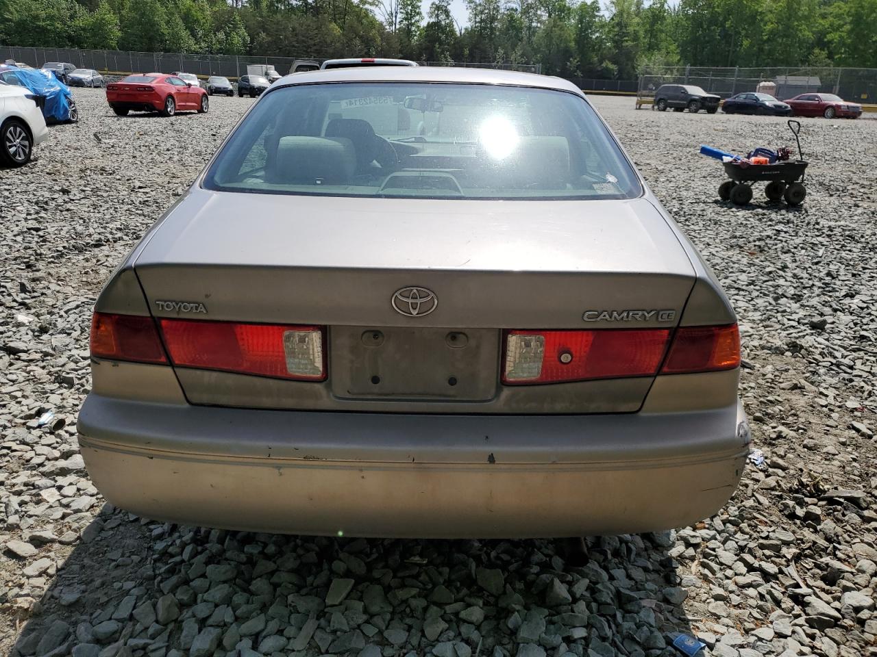 4T1BG22K2YU674360 2000 Toyota Camry Ce