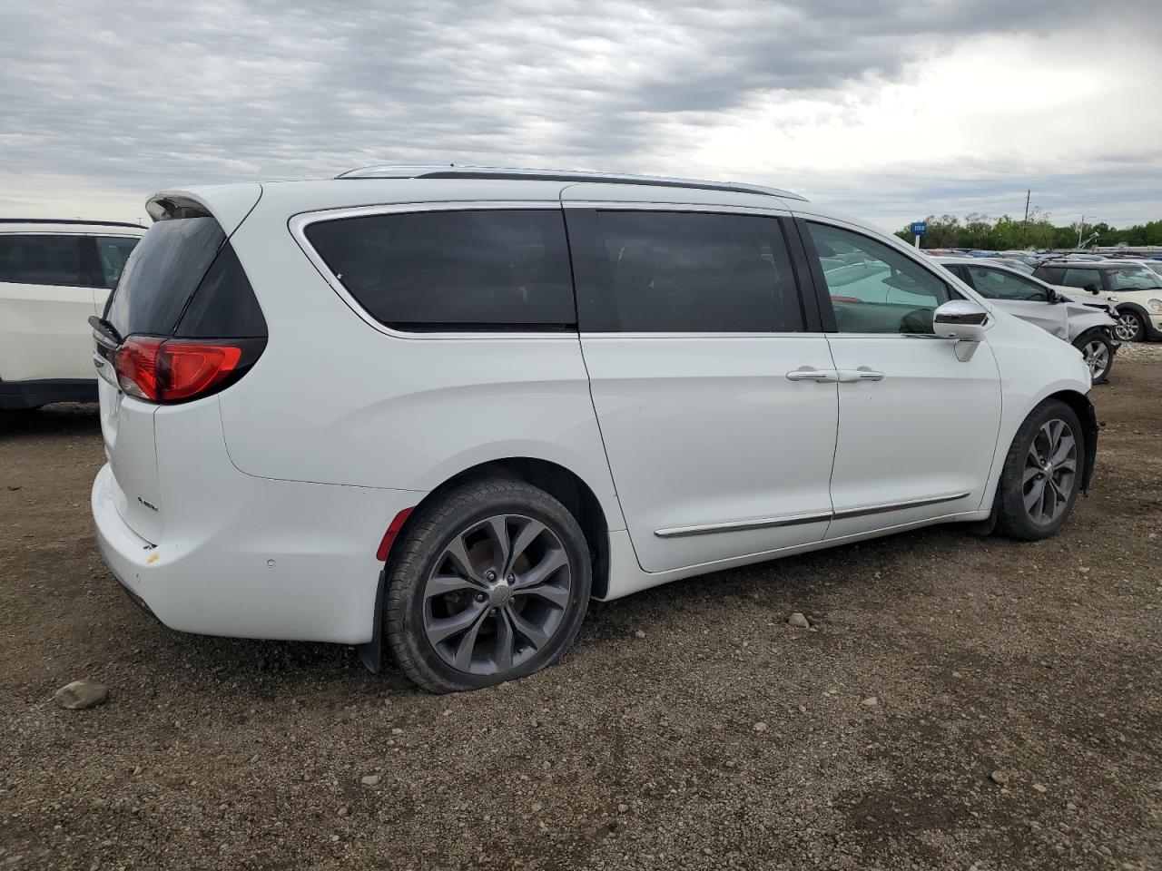 2C4RC1GG8HR635833 2017 Chrysler Pacifica Limited