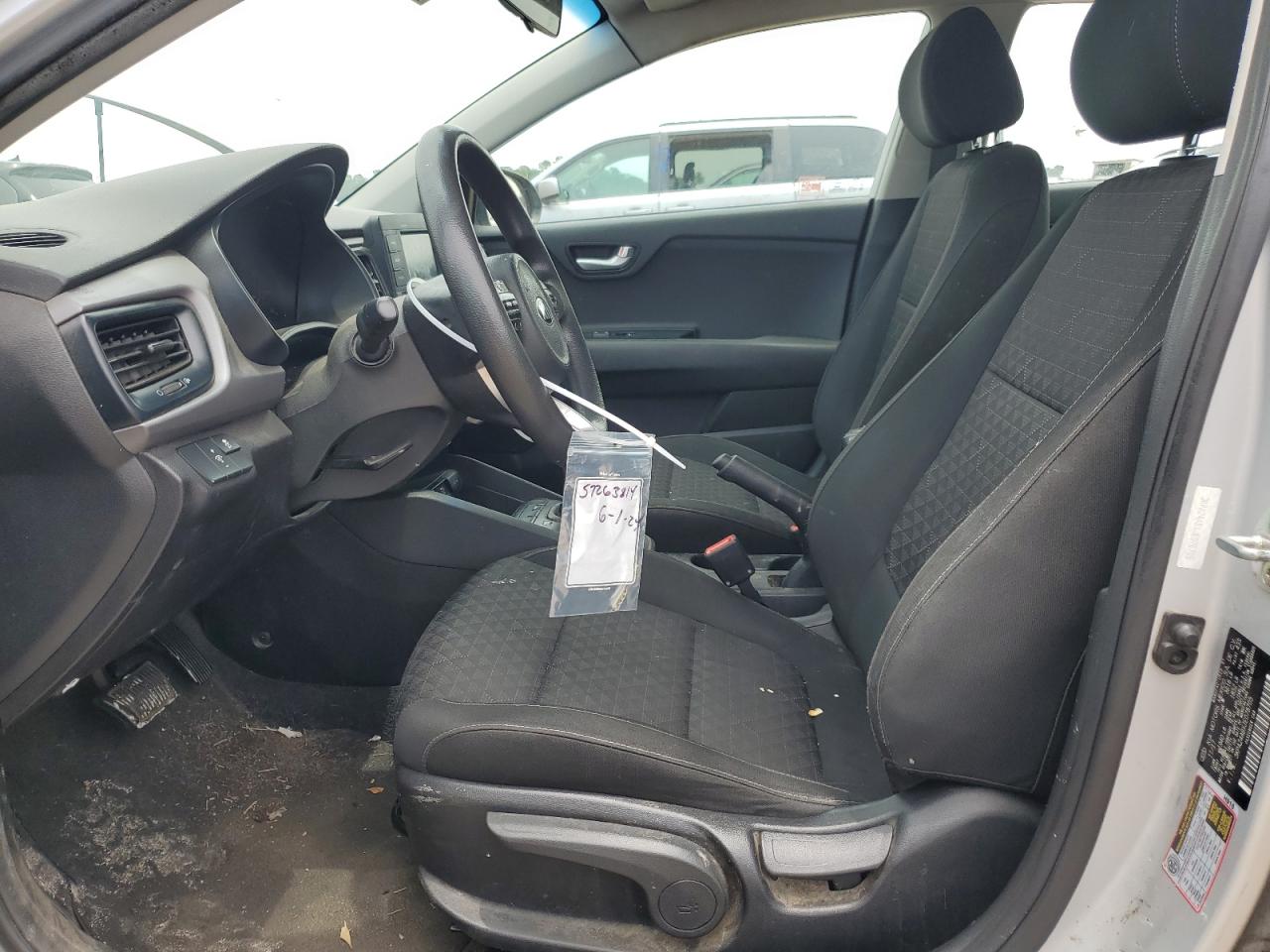 3KPA24ABXJE078705 2018 Kia Rio Lx